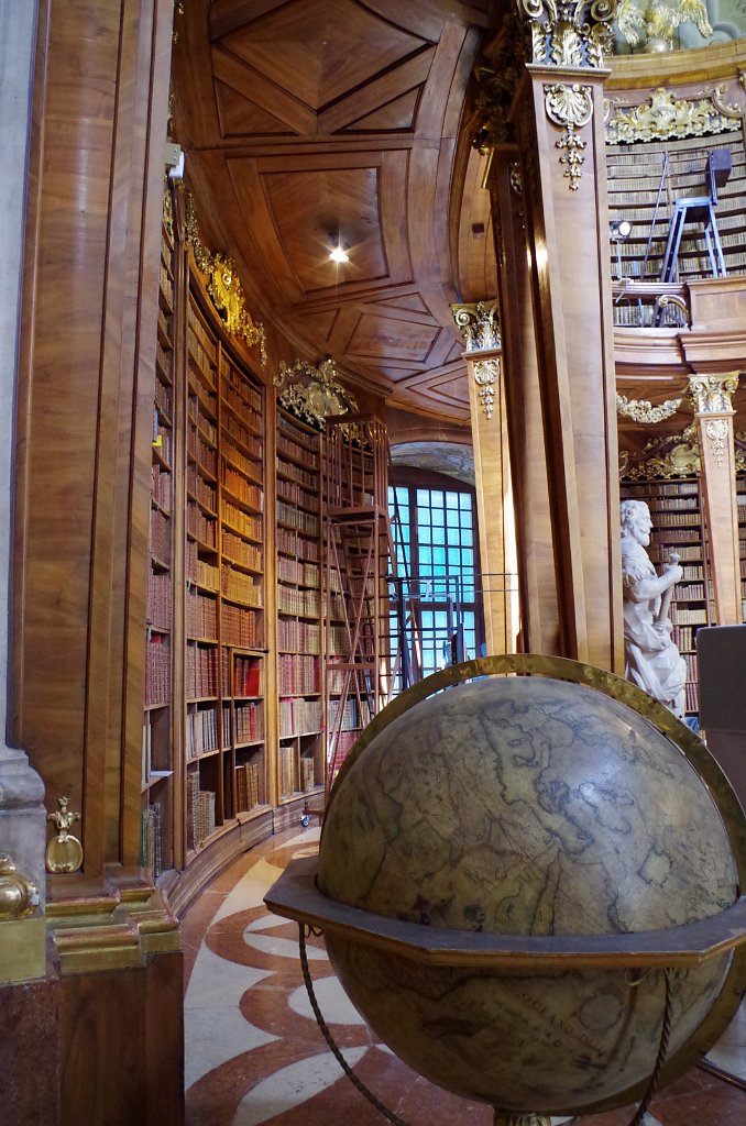 2017_0831_152406.JPG - National library
