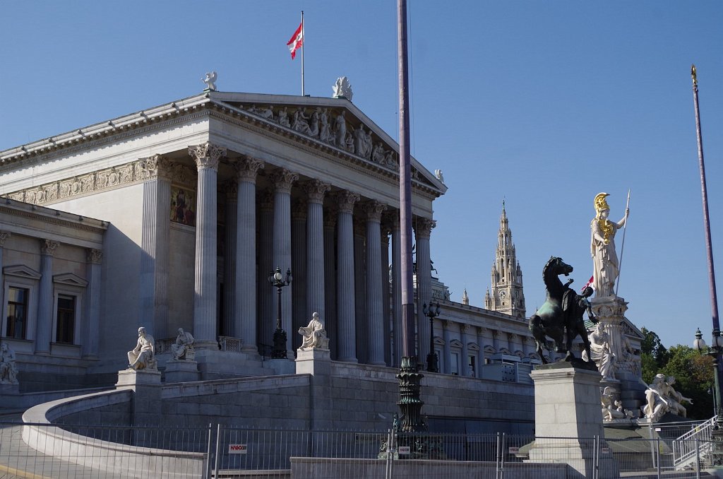 2017_0831_162958.JPG - Parlament