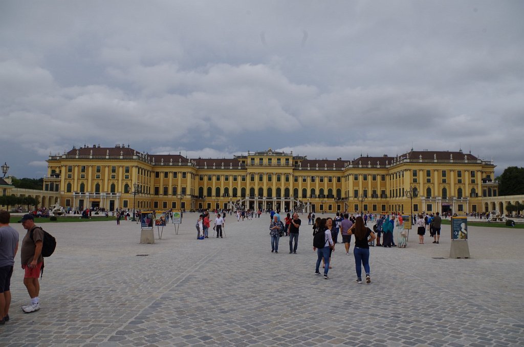 2017_0901_132059.JPG - Schoenbrunn