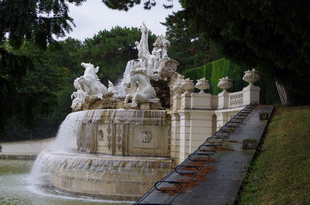 2017_0901_151044.JPG - Schoenbrunn