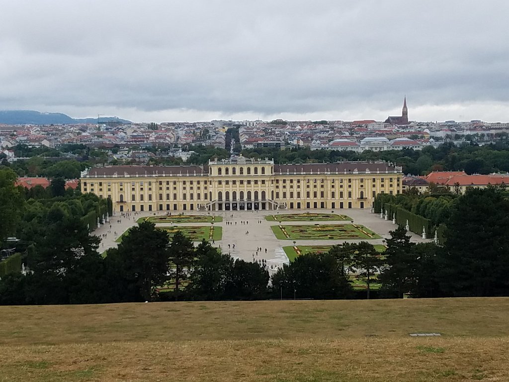 2017_0901_151628.jpg - Schoenbrunn