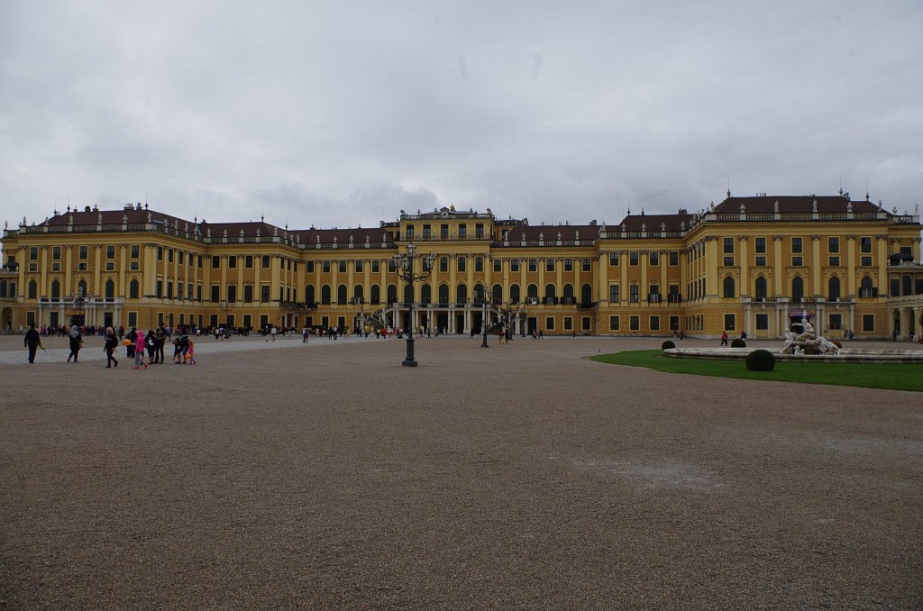 2017_0901_155136.JPG - Schoenbrunn