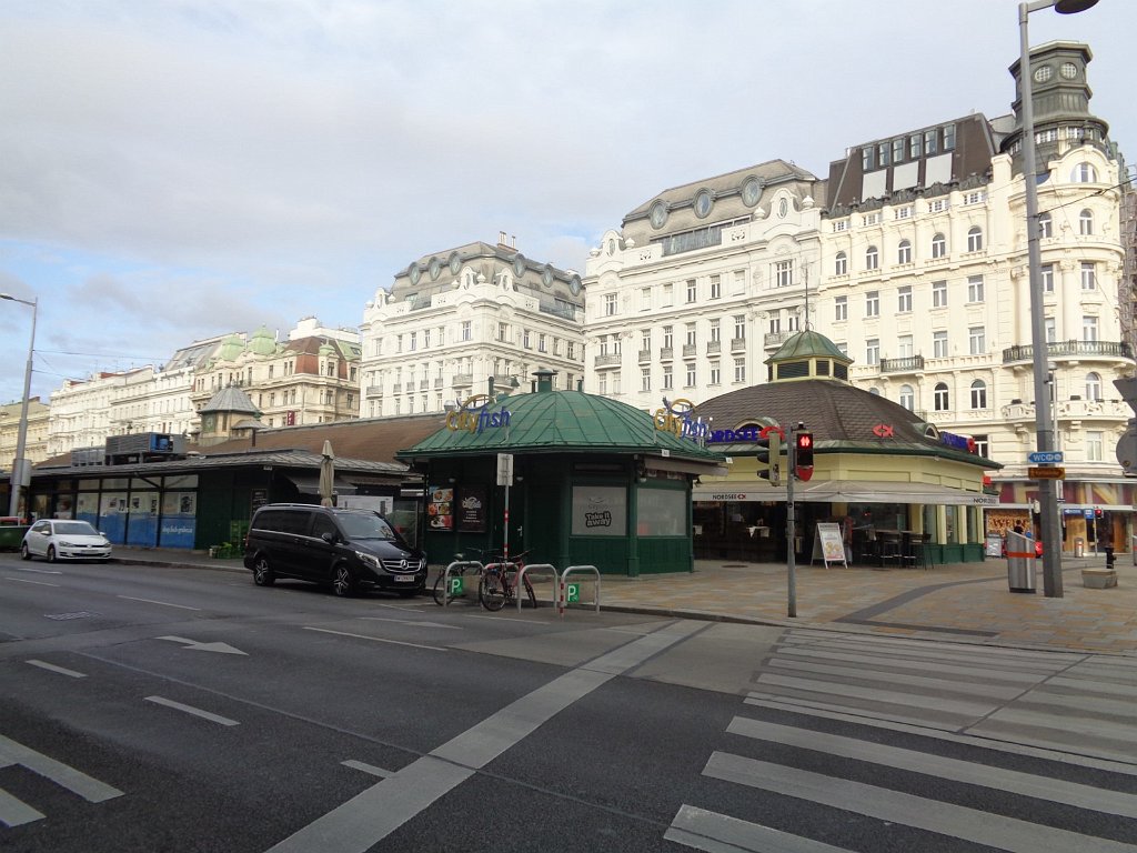 2017_0902_073023.JPG - Naschmarkt