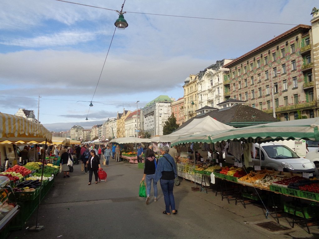 2017_0902_074326.JPG - Naschmarkt