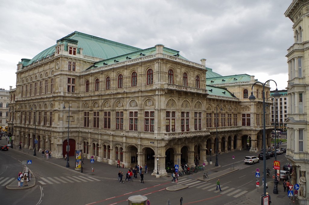 2017_0902_160943.JPG - Staatsoper