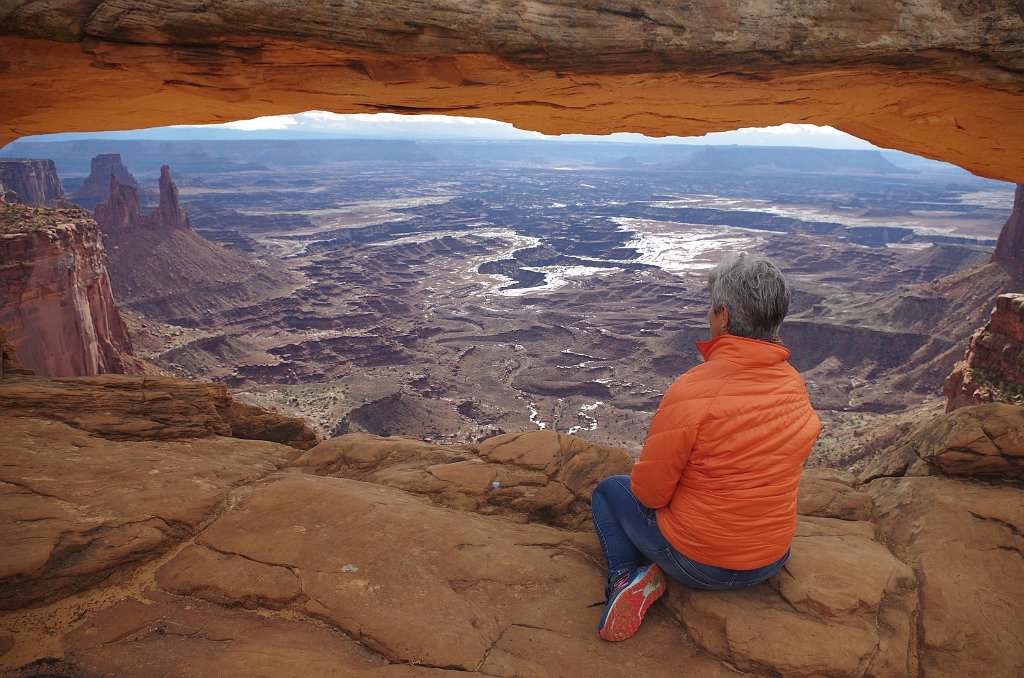 2018_0323_085202.JPG - Canyonlands Island in the Sky - Mesa Arch