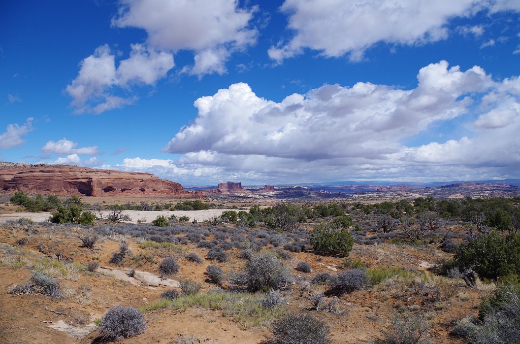 2018_0323_123356.JPG - Canyonlands Island in the Sky - Shafer Canyon