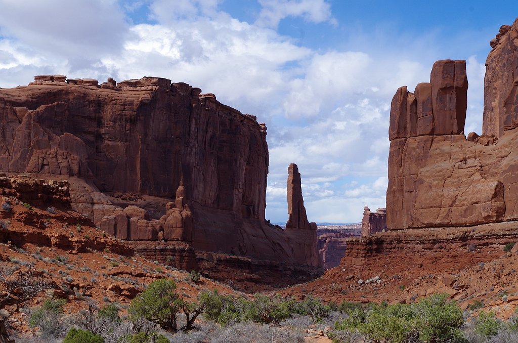 2018_0323_141022.JPG - Arches - Park Avenue