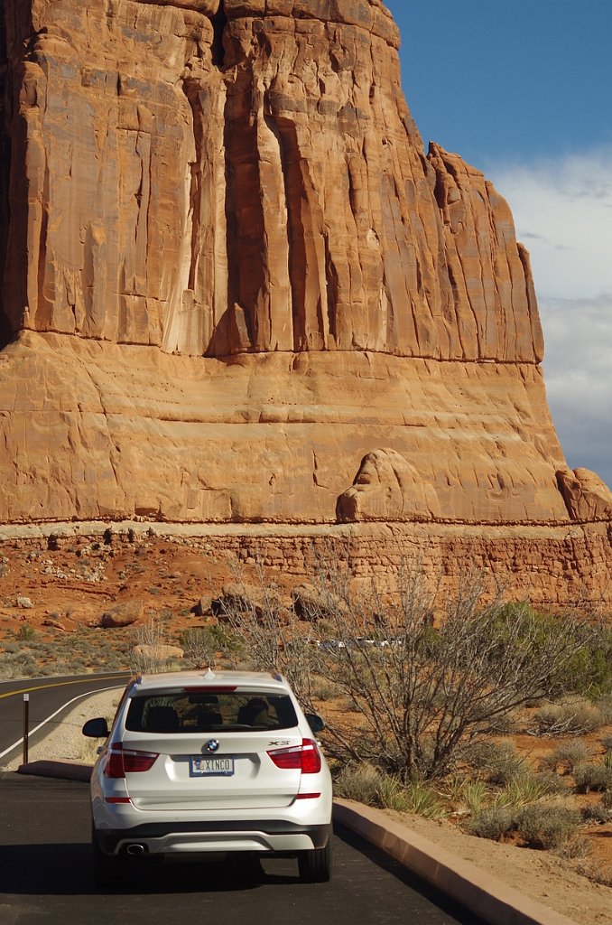 2018_0323_155126.JPG - Arches - Courthouse Towers