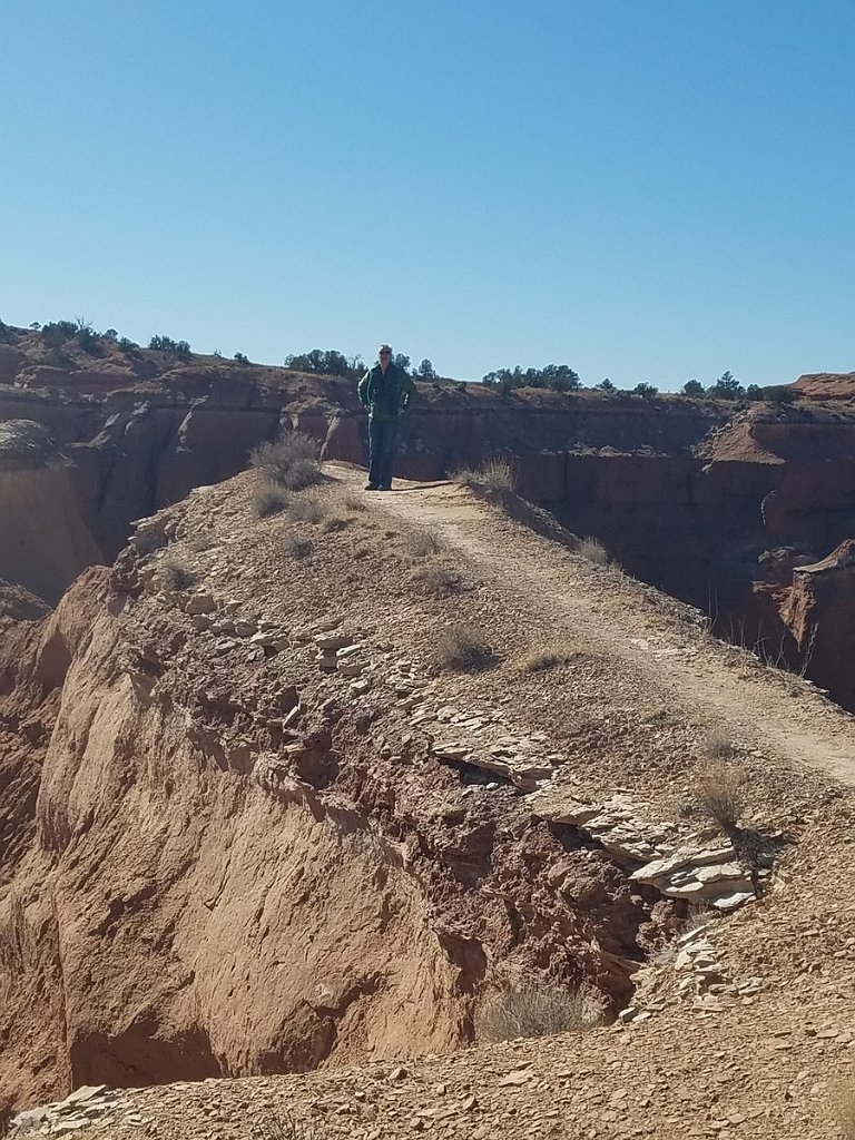 2018_1112_125216.jpg - Kodachrome Basin State Park Angel’s Palace Trail