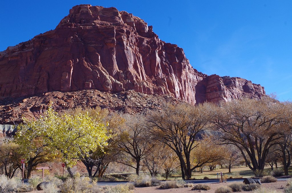 2018_1114_094955.JPG - Capitol Reef Scenic Drive