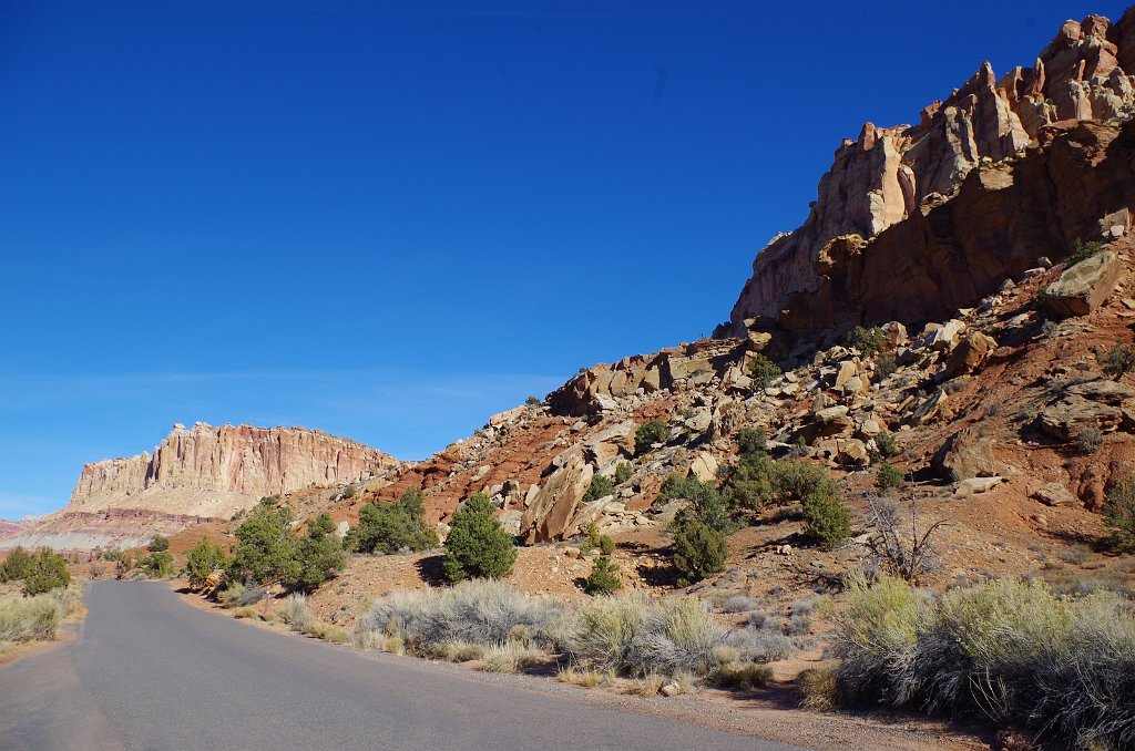 2018_1114_101343.JPG - Capitol Reef Scenic Drive