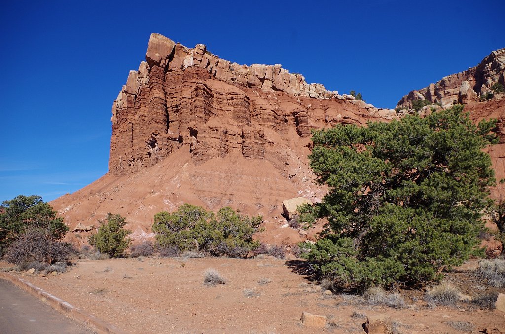 2018_1114_102415.JPG - Capitol Reef Scenic Drive