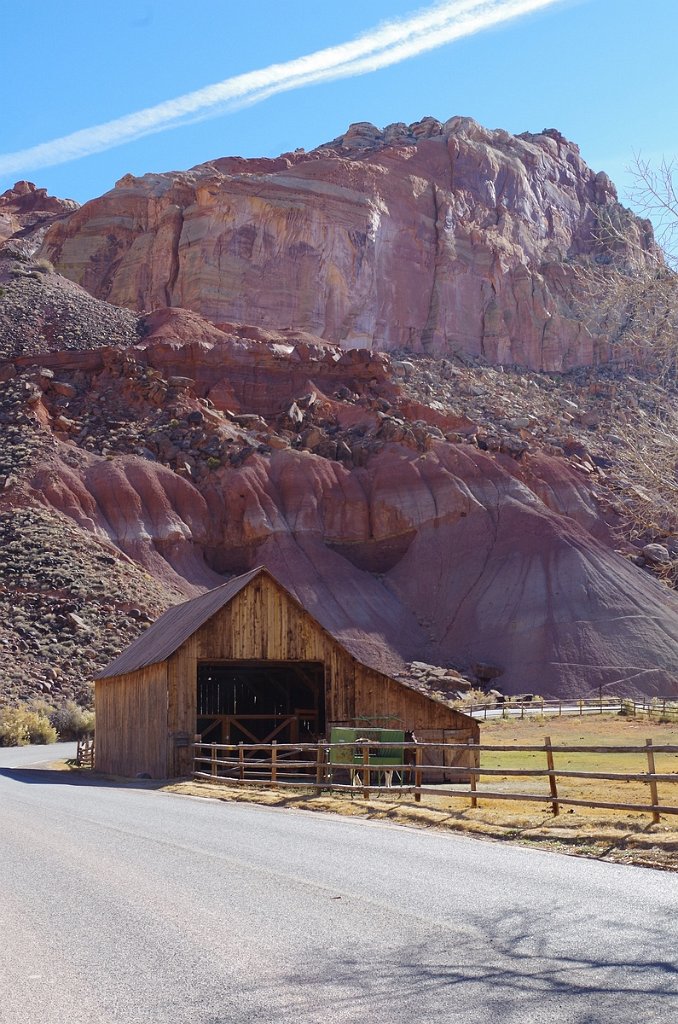 2018_1114_123009.JPG - Capitol Reef Scenic Drive @ Fruita