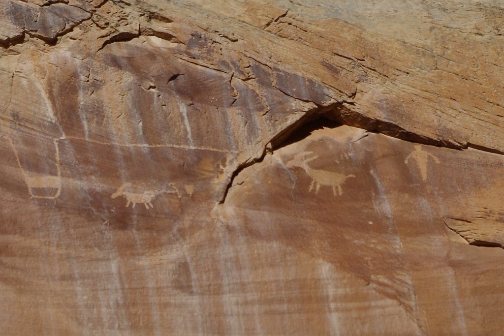 2018_1114_144621(2).JPG - Capitol Reef Petroglyphs