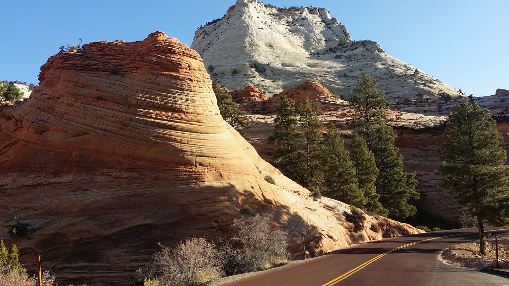 2018_1117_084919.jpg - Zion National Park hwy 9 to 89