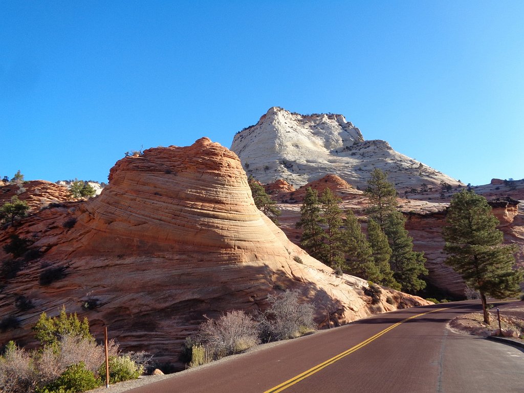 2018_1117_085500.JPG - Zion National Park hwy 9 to 89