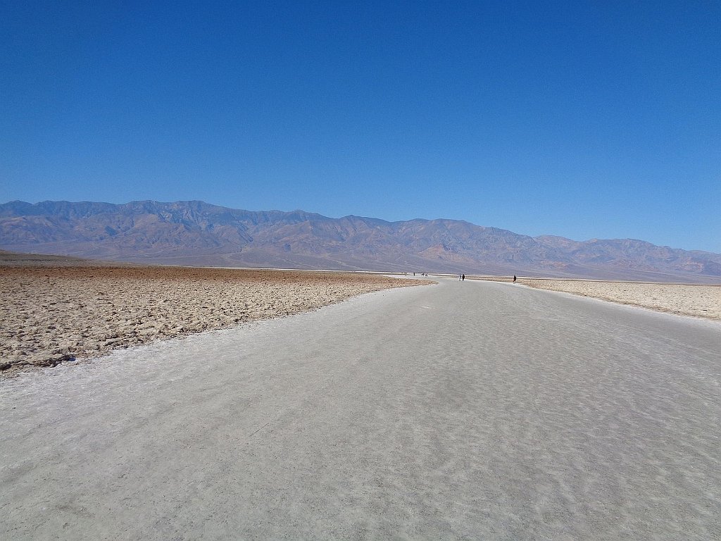 2019_1102_105230.JPG - Death Valley NP - Badwater Basin Salt Flats