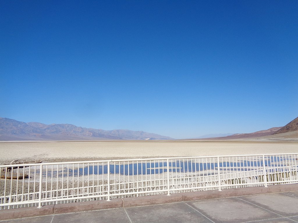 2019_1102_110330.JPG - Death Valley NP - Badwater Basin Salt Flats
