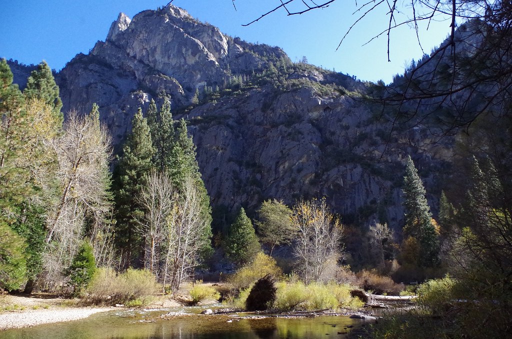 2019_1105_133937.JPG - Kings Canyon NP - Zumwalt Meadow