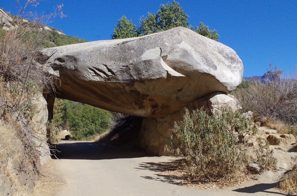 2019_1107_101331.JPG - Sequoia NP- Tunnel Rock