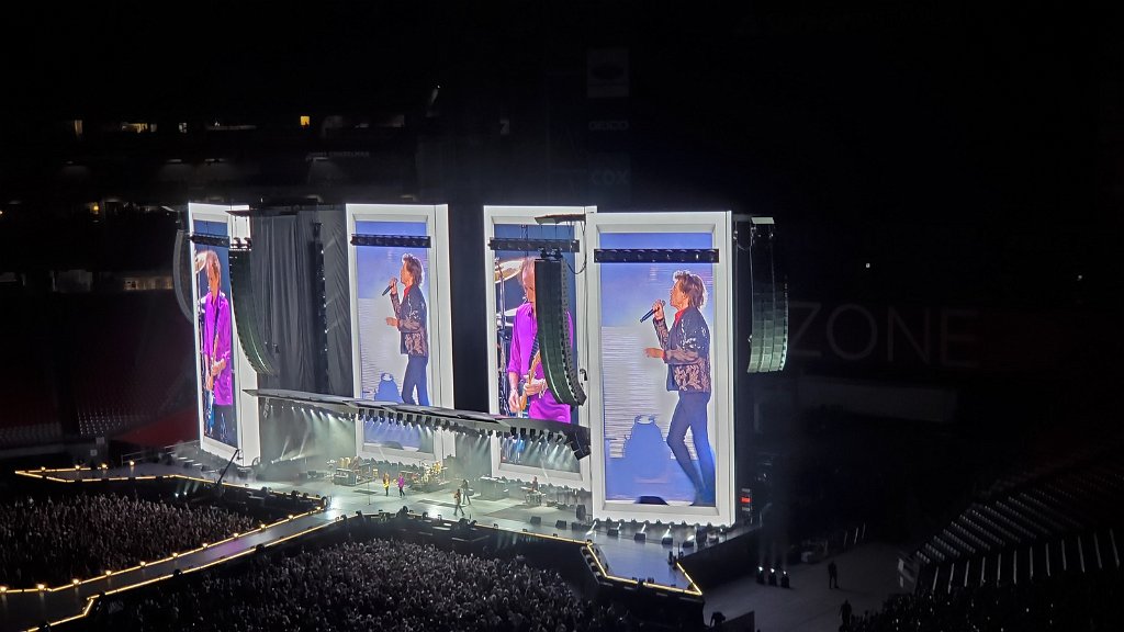 2019_0826_213255.jpg - Rolling Stones @ State Farm Arena Glendale AZ