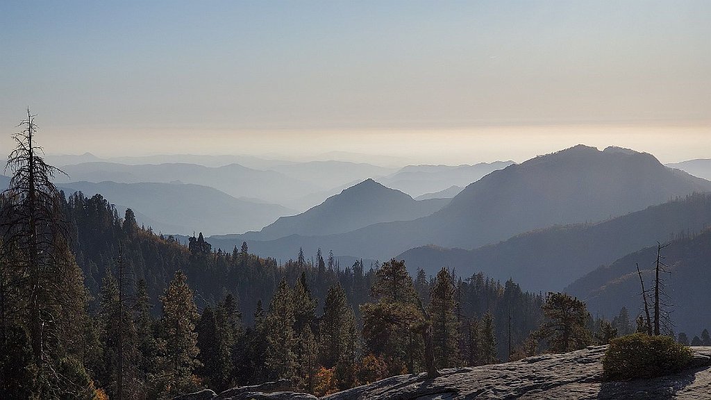 2019_1104_154327.jpg - Sequoia NP - @ Beetle Rock